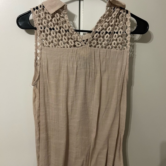 Sweet Wanderer Beige Lace Blouse with Black Tie - Picture 4 of 5